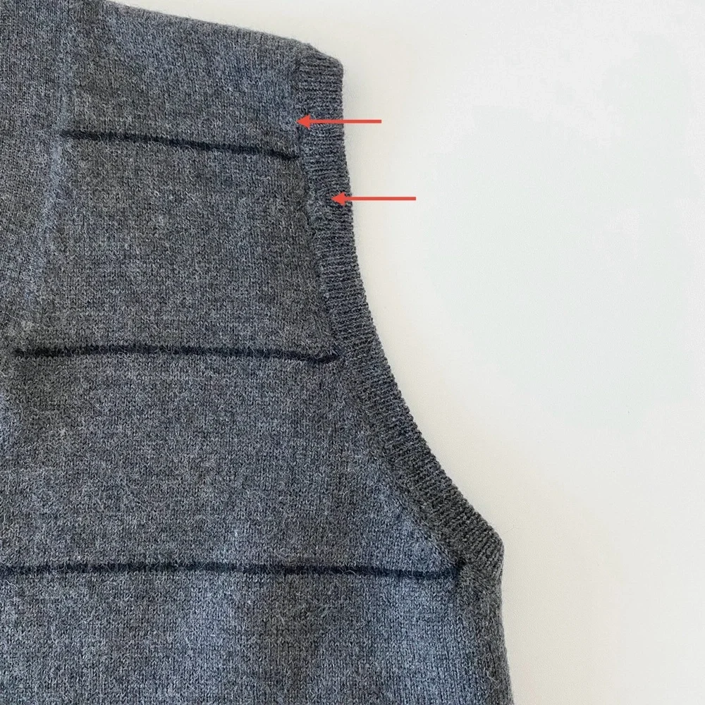 Vintage Ports 100% Wool Striped Vest - Picture 6 of 7